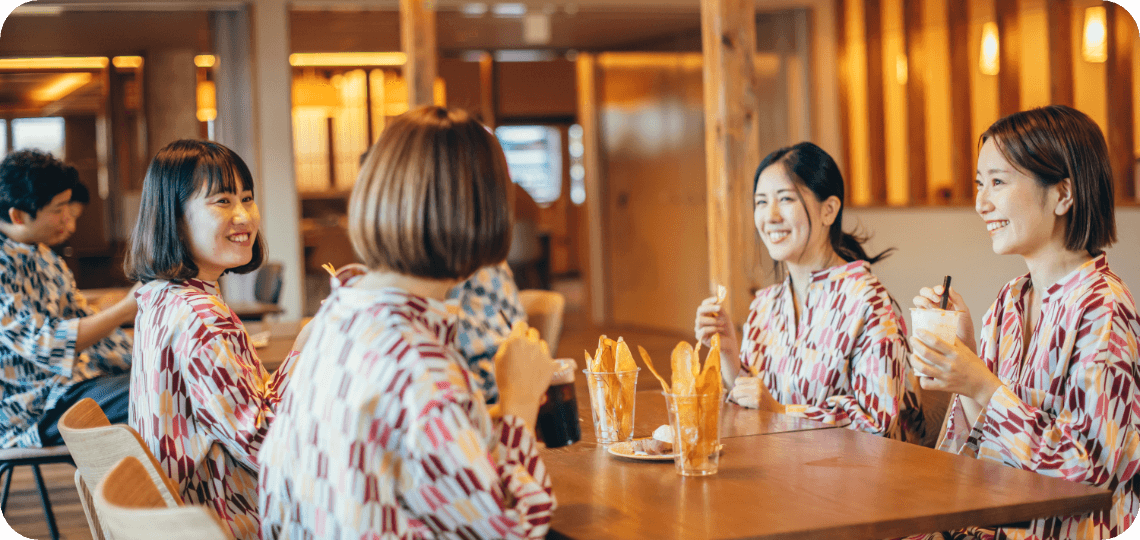 二人の女性の写真
