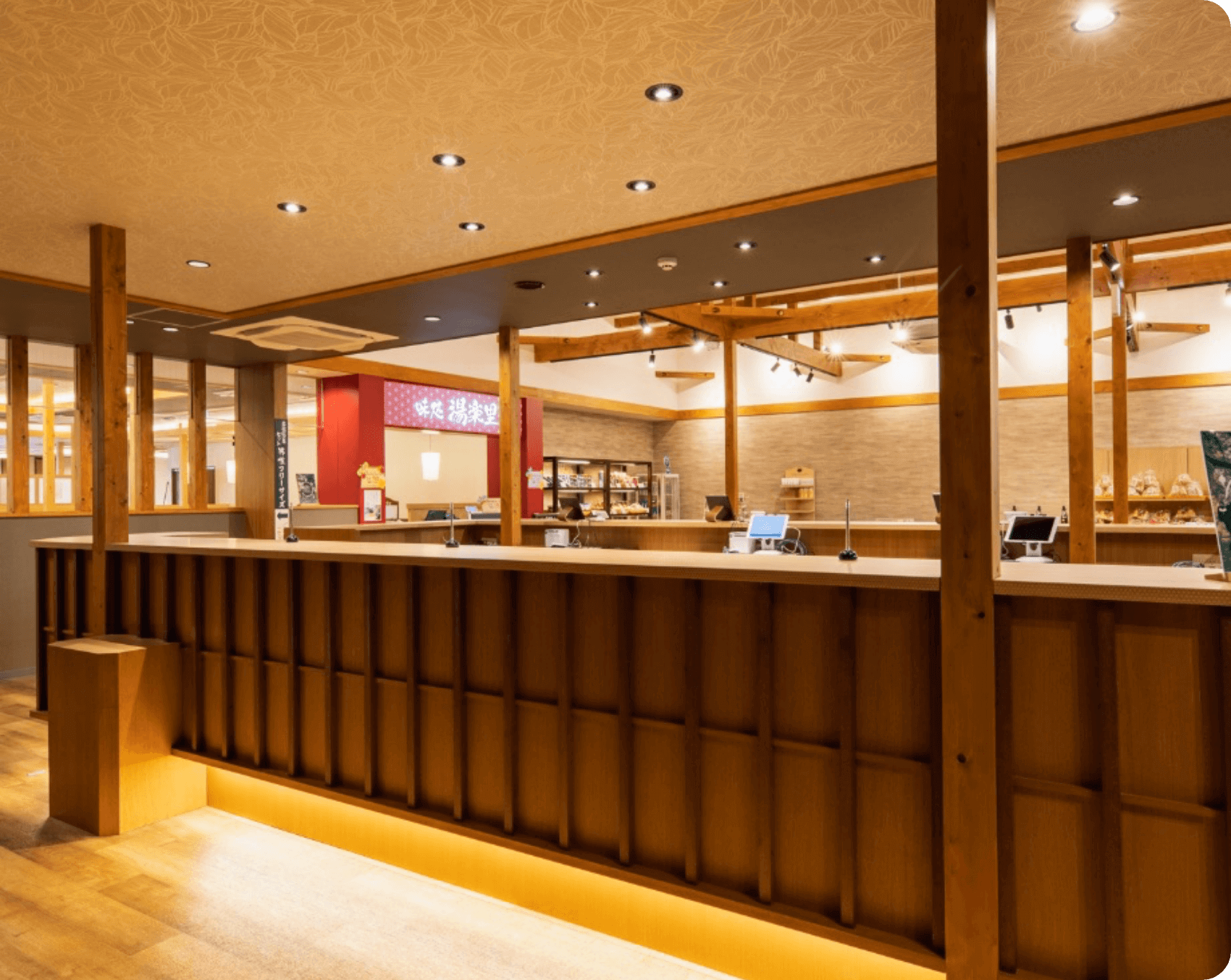 入館受付の風景